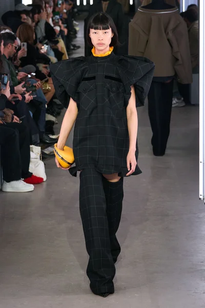 Look 35
